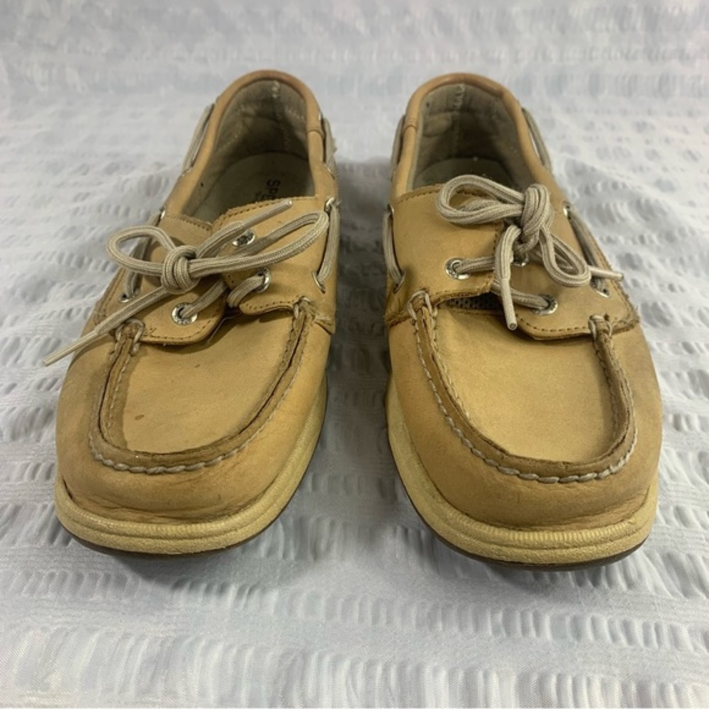 Sperry boat shoes size 6.5